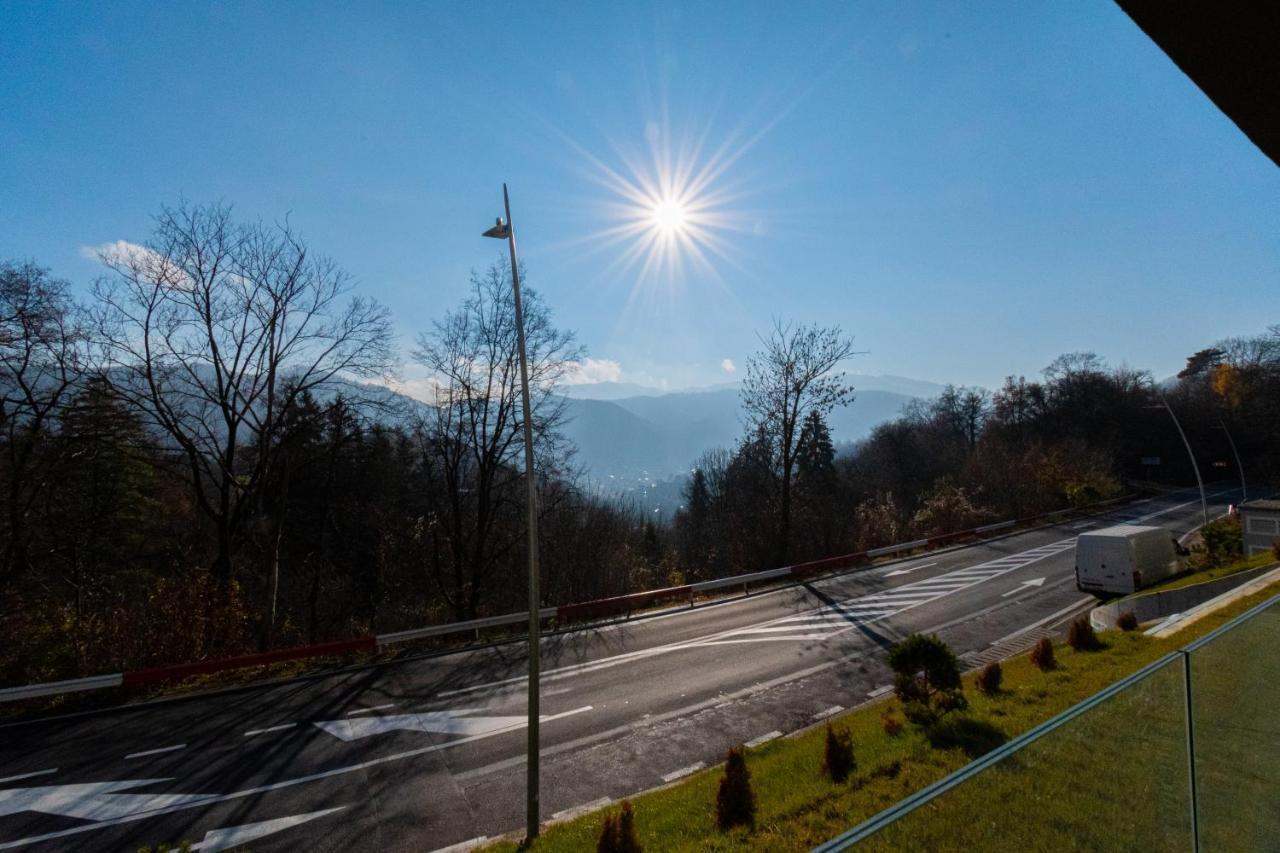Mirador Bohemian Apt With Views Over Old Town And Tampa Mountain, Near Poiana Braşov Extérieur photo