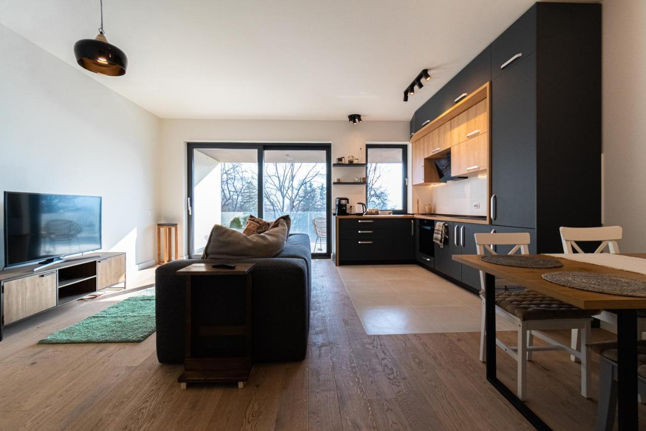 Mirador Bohemian Apt With Views Over Old Town And Tampa Mountain, Near Poiana Braşov Extérieur photo
